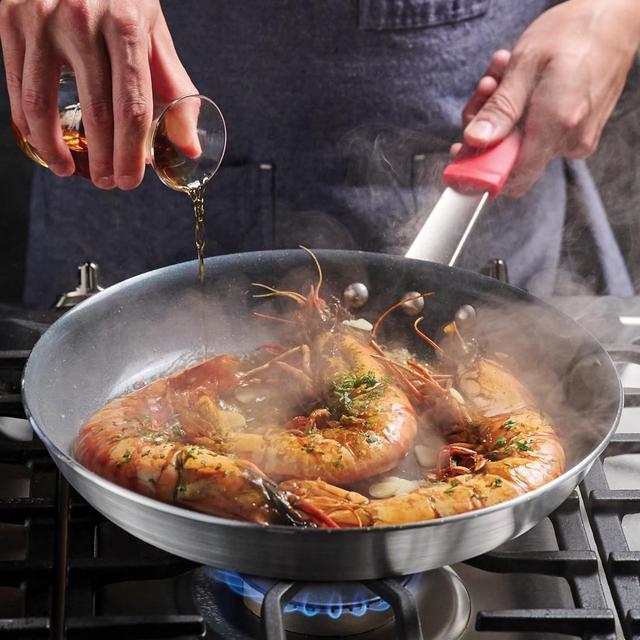 Alt view image 4 of 7 - Tramontina Professional 12-Inch Ceramic Non Stick Large Frying Pan, Heavy-Gauge Aluminum Skillet with PFAS/PFOA-Free Nonstick Coating, Dishwasher and Oven Safe, Gray