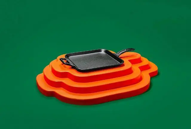 Alt view image 3 of 7 - Lodge BOLD 12 Inch Seasoned Cast Iron Square Griddle, Design-Forward Cookware