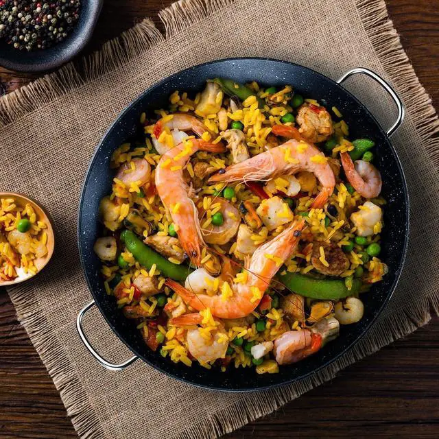 Main image of ACTIV CUISINE Paella Pan, 14 Inch Stainless Steel Paella Pan, Non-stick Coating, Seafood and Meat for 6 Servings, Cooking Pan Suitable for All Cooktops Including Induction, 36 CM