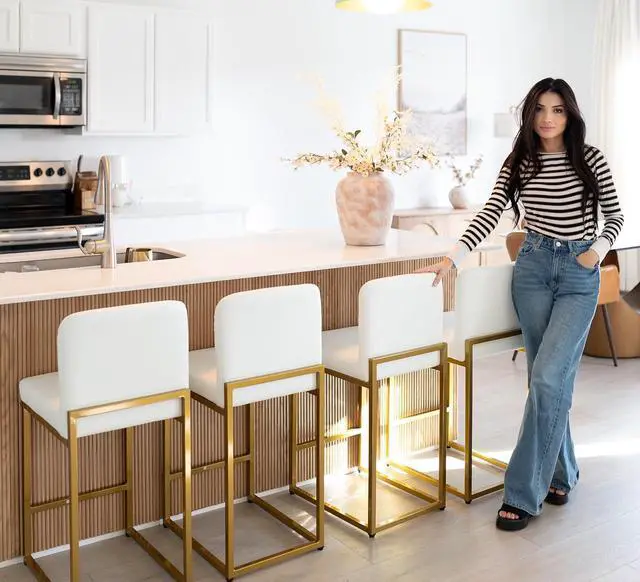 Alt view image 3 of 7 - MAISON ARTS Faux Leather Bar Stools Set of 4, 24 Inch Counter Height Barstools with Back, Gold Metal Frame, Footrest, Modern Upholstered Bar Chairs for Kitchen Island & Home Bar, Off White
