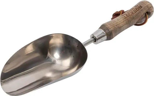Main image of Spear & Jackson 5060SS Traditional Stainless Soil Scoop