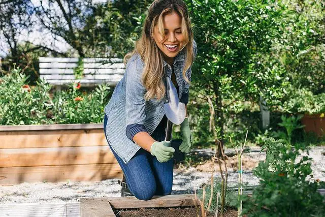 Alt view image 5 of 5 - Yard Butler Terra Planter - Garden Trowel Hand Tool - Hand Shovel for Gardening & Lawn Care - Dual Action Gardening Hand Tool - Durable Gardening Accessory