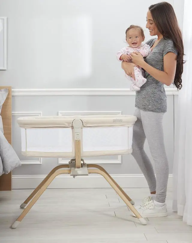 Alt view image 5 of 7 - Little Cloud Gliding Bassinet