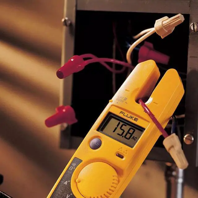 Alt view image 4 of 7 - Brand New Fluke T5-1000 Continuity Current Electrical Tester 1000V From USA