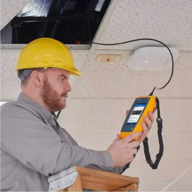 Alt view image 2 of 5 - Fluke Networks LIQ-KIT Cable Network Tester Rj45 Network Cables Touchscreen