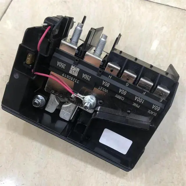 Alt view image 5 of 5 - Acaigel Fuse Box Battery Terminal 84335366 84131629 For Chevrolet Malibu 2016-2020