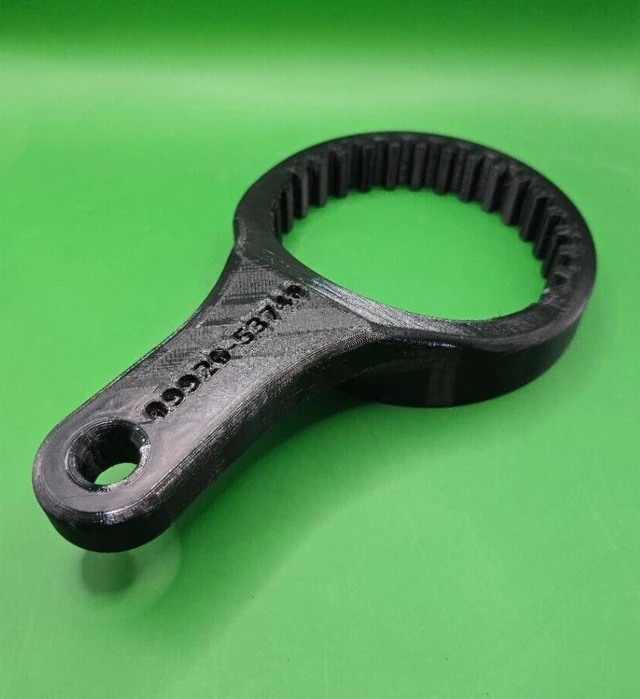 Main image of New SUZUKI CLUTCH SLEEVE HOLDER 2000and up motorcycles & ATVs 09920-53740