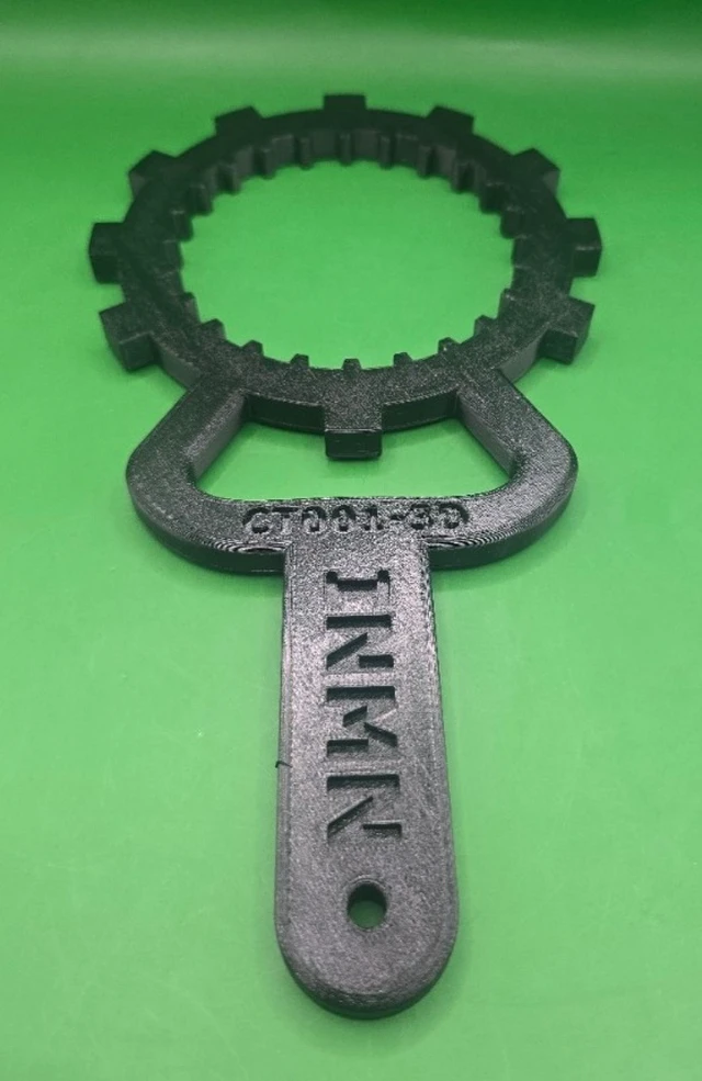 Alt view image 3 of 5 - CT001 Clutch Basket Holding Removal Tool Honda KTM