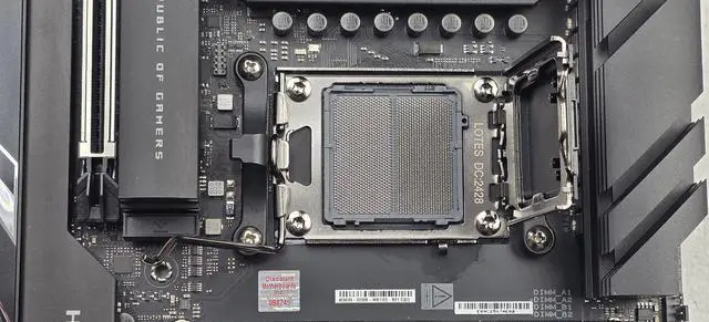 Alt view image 4 of 7 - ASUS ROG CROSSHAIR X870E HERO AMD X870E AM5 ATX motherboard, Advanced AI PC ready, 18+2+2 power stages, DDR5, PCIe 5.0, 5x M.2, Wi-Fi 7, USB4, AI Overclocking, Core Flex, PCIe Slot Q-Release Slim