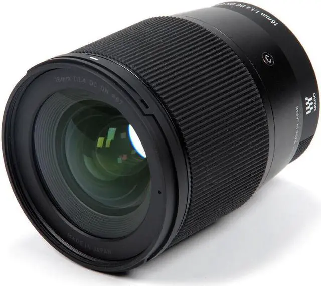 Alt view image 4 of 5 - Sigma 16mm f/1.4 DC DN Contemporary Lens for Sony E 402965 - UV Filter Bundle