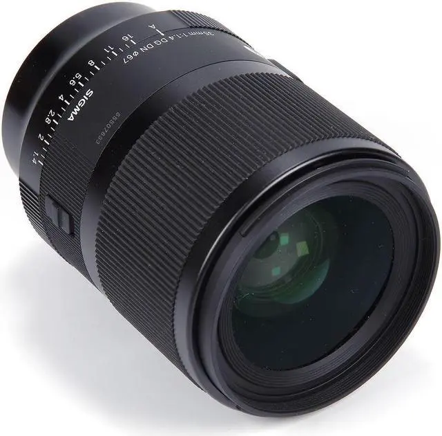 Alt view image 2 of 4 - Sigma 35mm f/1.4 DG DN Art Lens for Sony E 303965 - 10PC Accessory Bundle