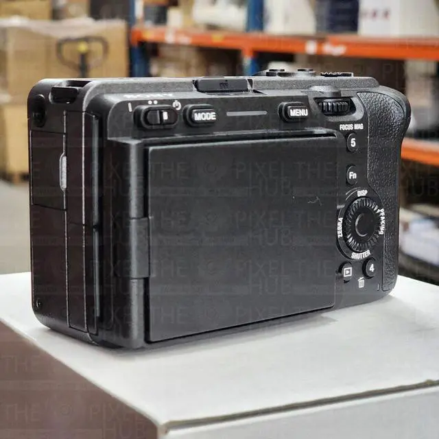 Alt view image 3 of 4 - Sony FX30 Digital Cinema Camera ILME-FX30B - 7PC Accessory Bundle