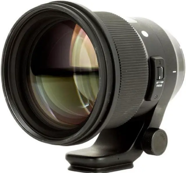Alt view image 3 of 3 - Sigma 105mm f/1.4 DG HSM Art Lens for Canon EF 259954 - 7PC Accessory Bundle