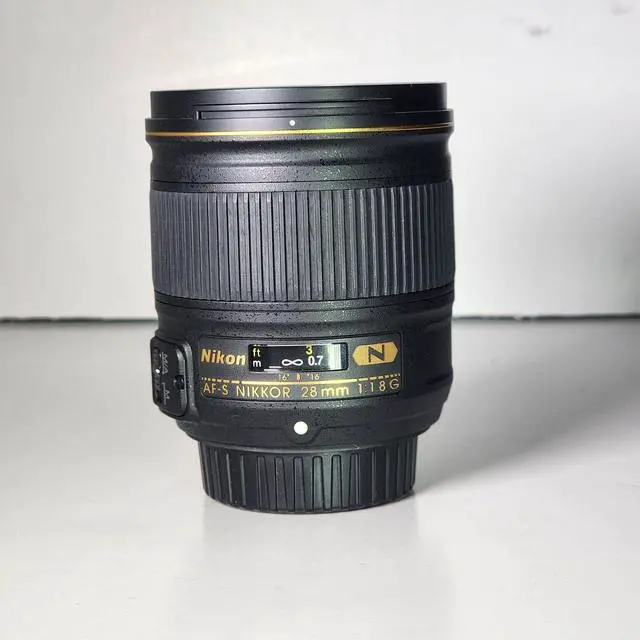 Main image of Nikon AF-S NIKKOR 28mm f/1.8G Lens 2203 - New in White Box