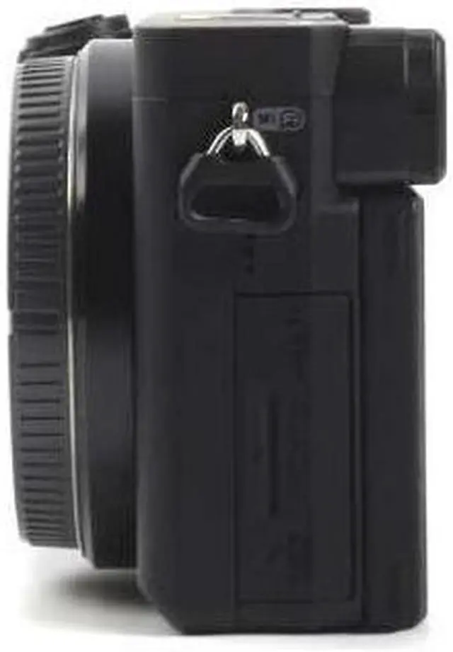 Alt view image 3 of 3 - Sony Alpha a6400 Mirrorless Digital Camera with 18-135mm Lens - ILCE-6400M/B