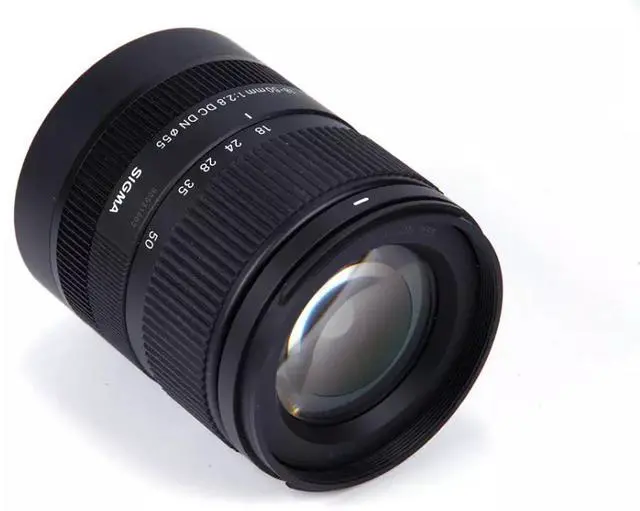 Alt view image 3 of 3 - Sigma 18-50mm f/2.8 DC DN Contemporary Lens for Leica L 585969 - 7PC Bundle