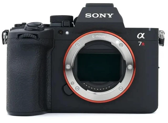 Alt view image 4 of 4 - Sony a7R VI Mirrorless Camera ILCE-7RM6/B - 12PC Accessory Bundle