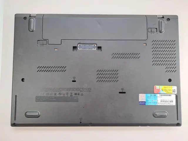 Alt view image 3 of 4 - Lenovo 15 Thinkpad 5th Gen 256G 8G