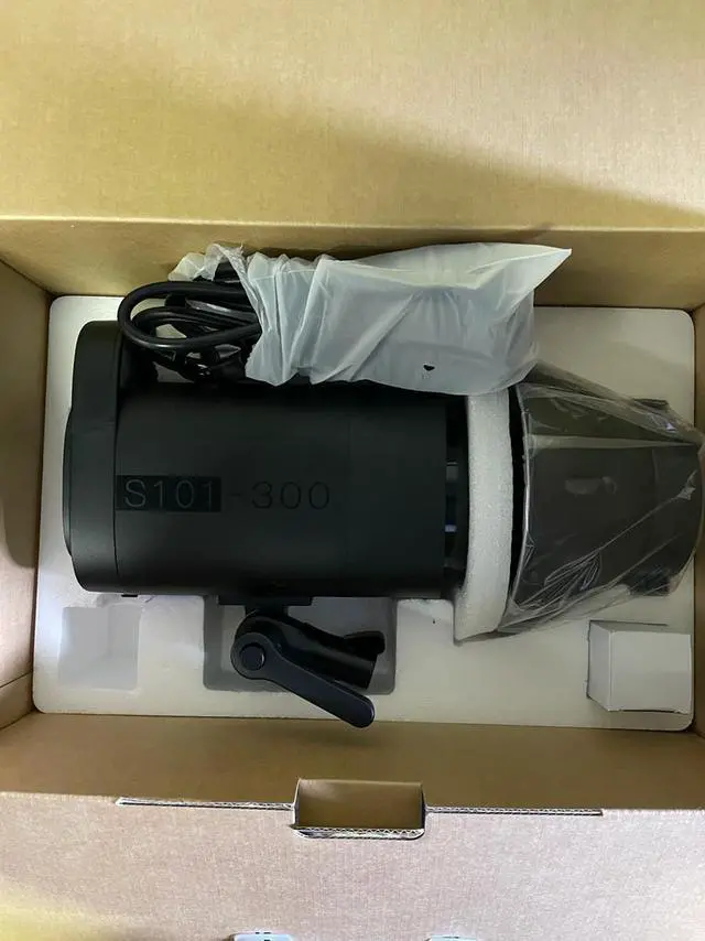 Alt view image 7 of 7 - NEEWER S101-300W Studio Monolight Strobe Flash 300W 5600K for Product Portrait Photography