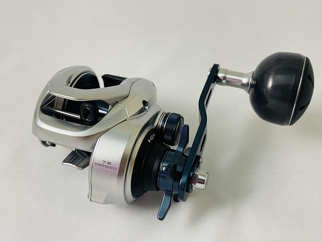 Shimano Fishing Tranx 401 A Baitcasting Reel Silver
