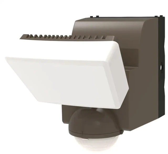 Main image of IQ America LED Motion Security Flood Light ? 500 Lumen Battery-Powered - OEM