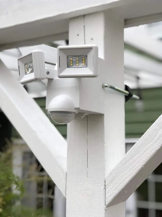 Alt view image 3 of 4 - IQ America LB1870QWH 700 Lumen Battery Operated LED Motion Security Flood Light w L-Bracket  Universal Mount Indoor Outdoor Closet Shed Storage Attic Workshop Garage Safe Barbeque Light WH