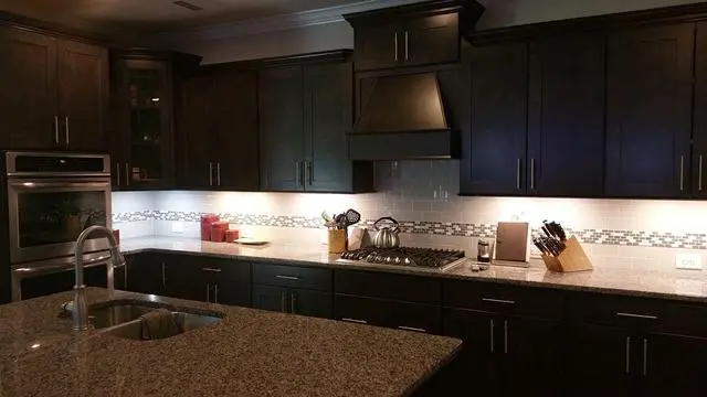 Alt view image 7 of 7 - LED Under Cabinet Task Light, Direct Wire or Plug-in + connector, Switch ,Dimmable, Linkable, 400 Lumens, 3000K Warm White, 6.2 Watts, CUL and E-Star listed, 12"