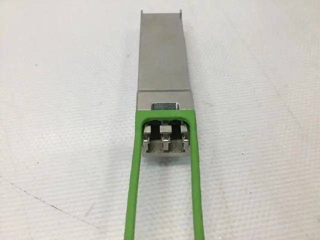 Alt view image 2 of 3 - QSFP28 100Gb QSFP+ 1310nm 2km SMF Transceiver Module KAIAM XQX5100 100G-CWDM4-RT