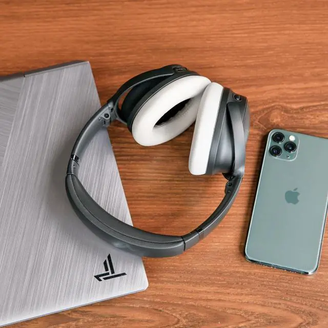 Alt view image 3 of 5 - WC PadZ QC45 - Earpads for Bose QuietComfort 45 / QuietComfort Se/QuietComfort Wireless, Made by Wicked Cushions | Extra Thick Cushion | Premium Durable Stitching | White Smoke