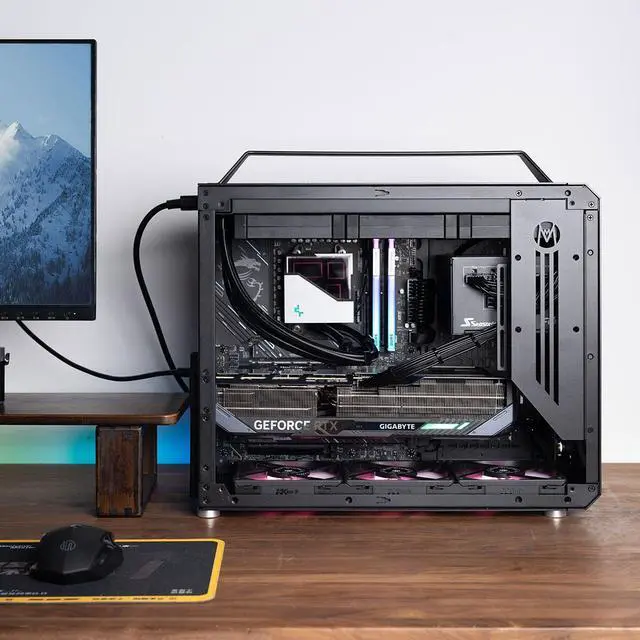 Alt view image 6 of 7 - Mechanic master C34pro side penetrating 360 water-cooled eatx portable desktop computer aluminum alloy case Black