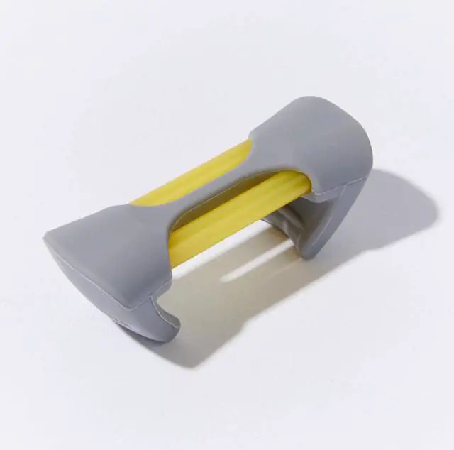 Alt view image 6 of 7 - SteelBee Razor Saver | Anti-Rust Razor Cover | Blade Life-Extender | Travel Cartridge Protector | Corrosion-Preventing Attachment