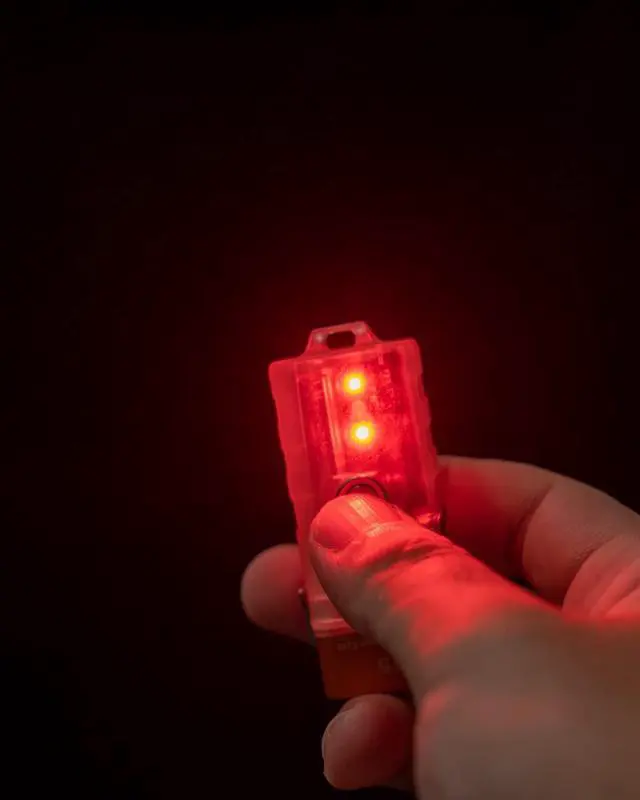 Alt view image 4 of 7 - RovyVon E7 Hybrid Battery EDC Flashlight,Max 700 Lumen with Dual LED 6500K Cool White,Pocket Size USB-C Rechargeable Keychain Flashlight,Lock Mode,Power by Built-in Li-po/Replaceable AAA(White/Red)