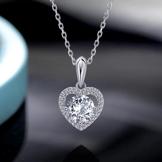 Heart shaped Moissanite Necklace for Women, 1Ct Moissanite Diamond D Color,  925 Sterling Silver with 18K Gold Plating Jewelry Gifts for Women Mom Wife  Ladies Girls, Jewelry Box Packed 