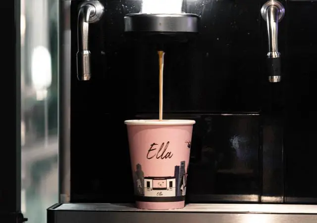 Alt view image 3 of 4 - The Robot Barista - Ella