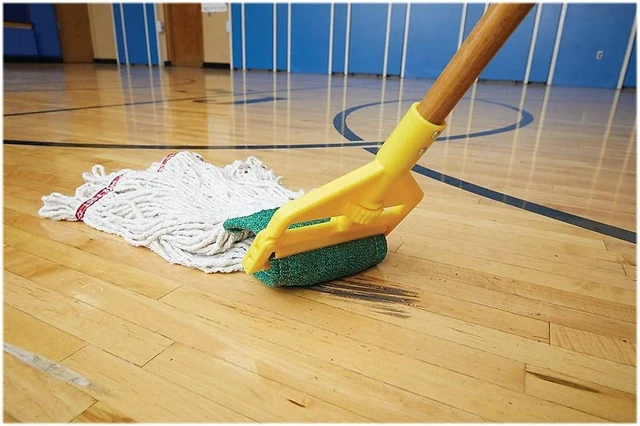 Alt view image 4 of 4 - Rubbermaid Commercial Products Invader 60" Wood Wet Mop Handle, Natural, for Professional/Industrial Floor Cleaning, Compatible with 1" Headband Mops