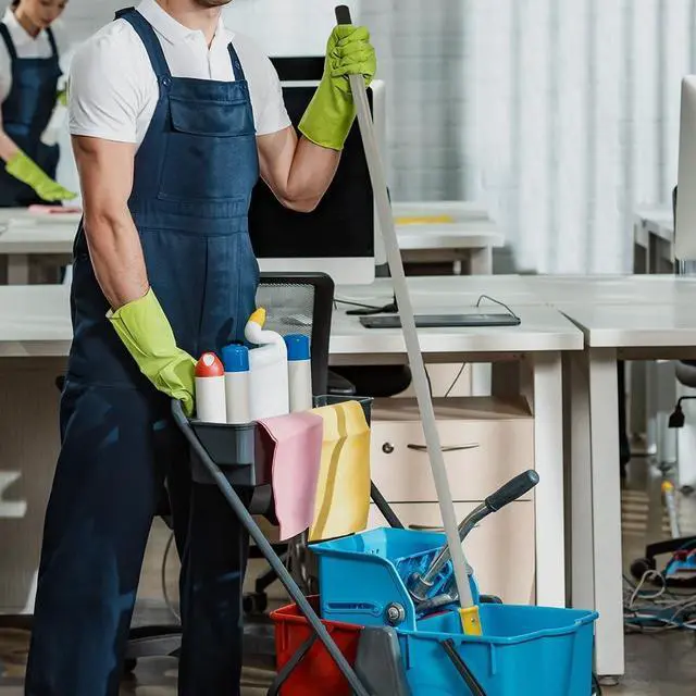 Alt view image 3 of 3 - Restaurantware RW Clean 61 Inch Mop Handle 1 Screw Clamp Commercial Mop Handle - Side-Release Design Heavy-Duty Gray Iron Mop Handle Replacement For Efficient Cleaning Mop Heads Sold Separately