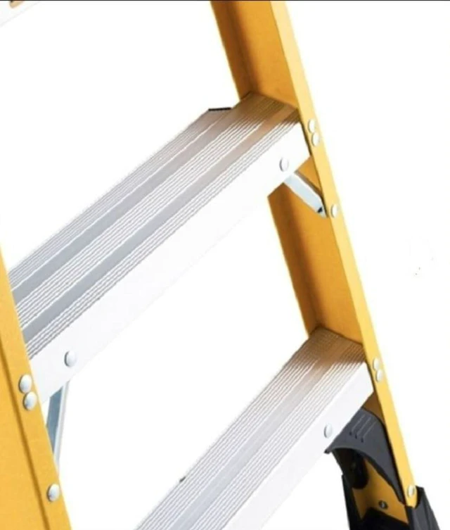 Alt view image 3 of 6 - DEWALT 6' Fiberglass Stepladder