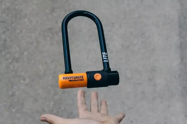 Alt view image 3 of 5 - Kryptonite Evolution Anti-Theft LITE Mini-6 Heavy Duty Bike U Lock, with Keys
