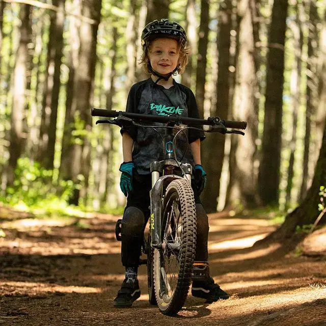 Alt view image 2 of 4 - Smith Optics Wilder Jr. MIPS Mountain Cycling Helmet, Alder, Youth Small
