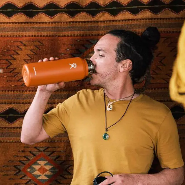 Alt view image 4 of 6 - Hydro Flask Vacuum Insulated Wide Mouth Water Bottle with Lid, 20 oz - Cascade