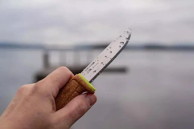 Alt view image 2 of 5 - Morakniv 3.75" Floating Fixed-Blade Fine Edged Stainless Steel Knife, Lime Green