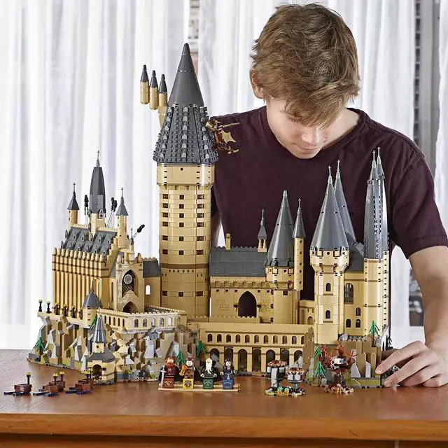 Alt view image 4 of 7 - LEGO 71043 Adult Hogwarts Castle Building Set, 6020 Pieces - Age 16+