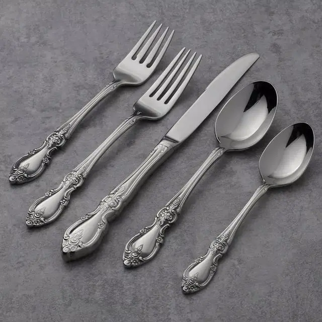 Alt view image 3 of 5 - Oneida Louisiana 45-Piece Service For 8 Flatware Set, Silver