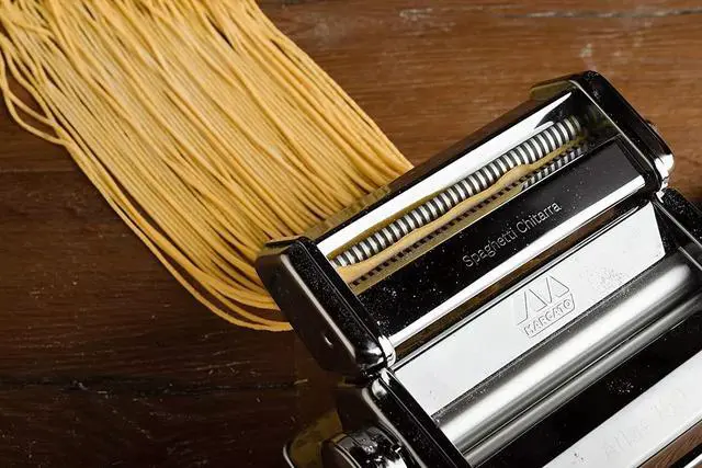 Alt view image 2 of 3 - Marcato Spaghetti Capellini Pasta Cutter Attachment Works with Atlas 150, Silver