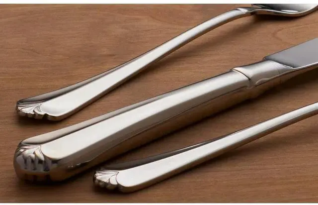 Alt view image 2 of 5 - Oneida Juilliard Stainless Steel Fine Flatware Dishwasher Safe Teaspoons, 4Pcs