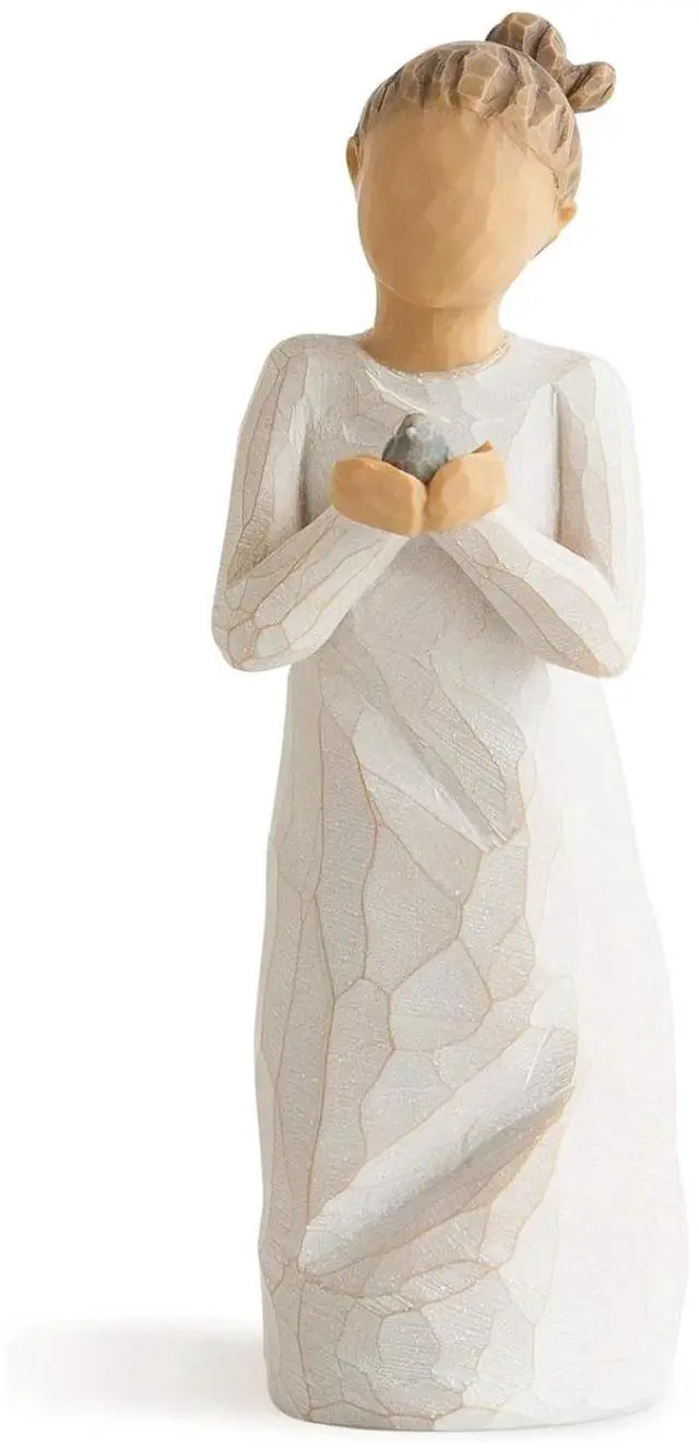 Main image of Willow Tree Nurture, Protecting that which we love, 5.5-inch Sculpted Figure