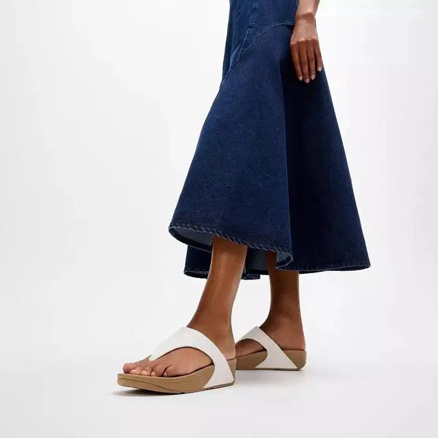 Alt view image 5 of 6 - FitFlop Women's Lulu Leather Toe-Post Regular Sandals, White, Size 5