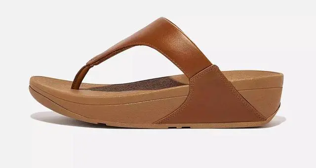 Main image of FitFlop Women's Lulu Leather Toe-Post Regular Sandal, Light Tan, Size 8