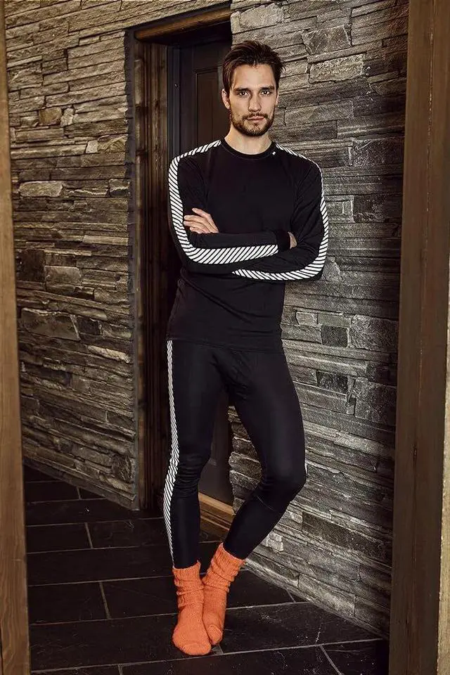 Alt view image 5 of 5 - Helly Hansen Men's HH LIFA® Stripe Long-Sleeve Crew Base Layer, Black - Large