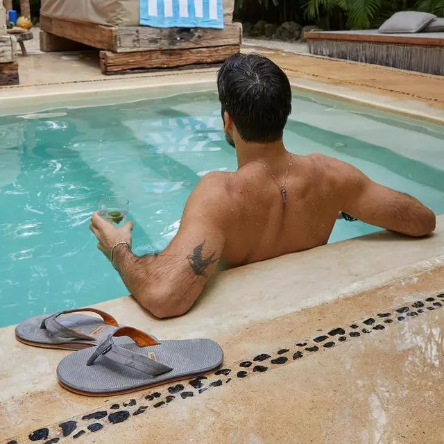 Alt view image 2 of 6 - Hari Mari Men's Dunes Boat Safe Waterproof Flip Flops, Light Gray, Size 10